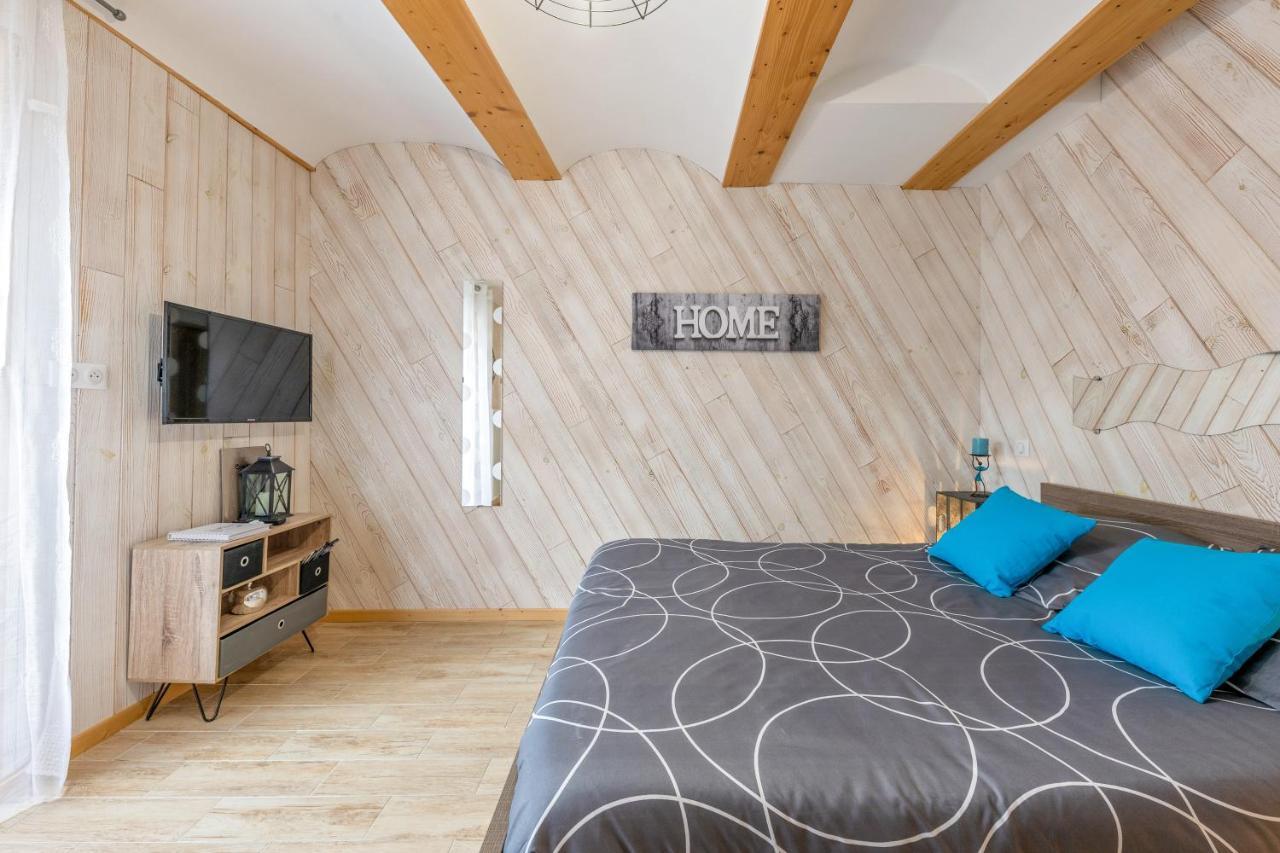 Les Nuits D'Anis - Appartements Hypercentre Le Puy-en-Velay Exterior foto